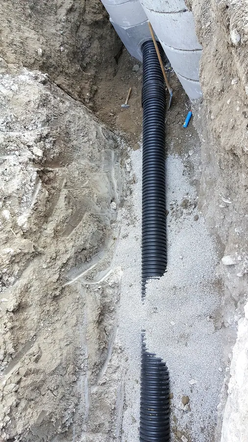 Drenaj koruge boru döşeme detayı saha görüntüsü